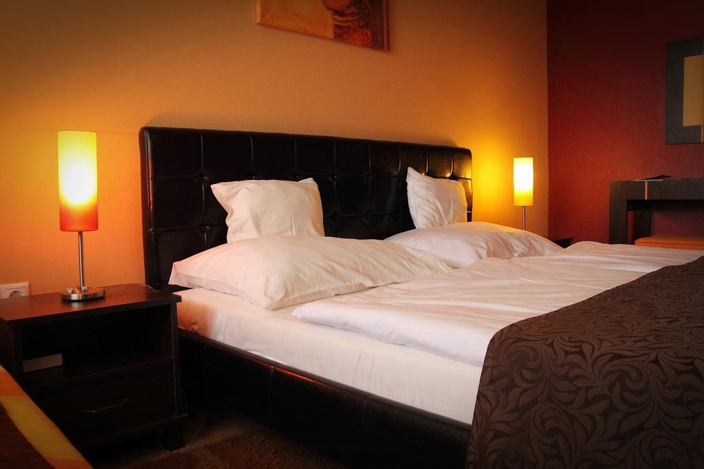 Bajor Panzio Buek-Buekfuerdo, Adults Friendly 12 Plus 部屋 写真