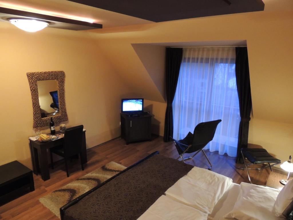 Bajor Panzio Buek-Buekfuerdo, Adults Friendly 12 Plus 部屋 写真