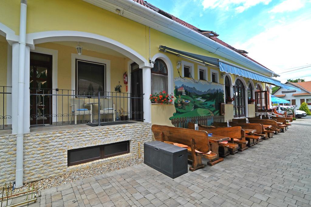 Bajor Panzio Buek-Buekfuerdo, Adults Friendly 12 Plus エクステリア 写真
